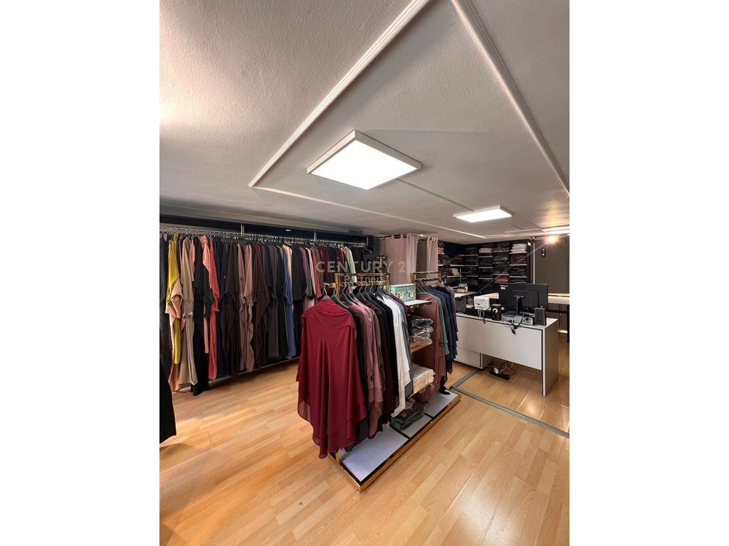 🔑 Commercial Duplex Unit for Sale by the road at Selvia, Tirana 3