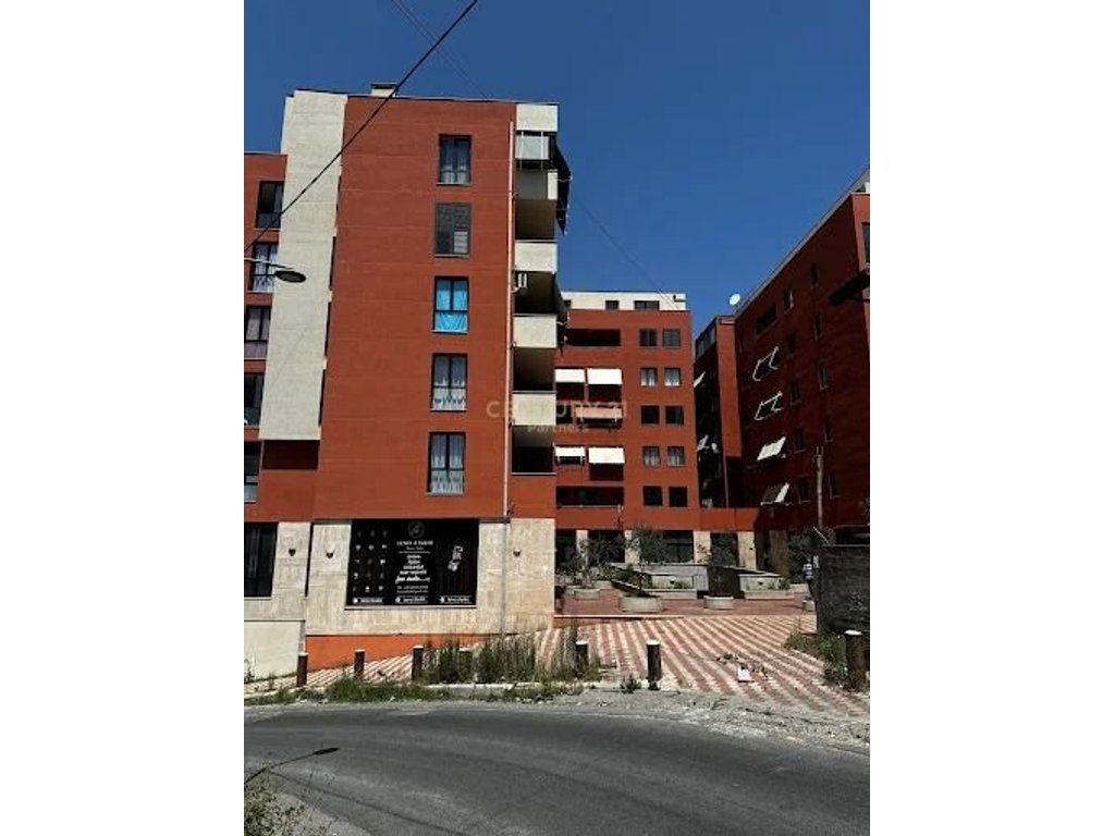 COMMERCIAL UNIT FOR SALE AT CITY VIEW IN SHKOZE!