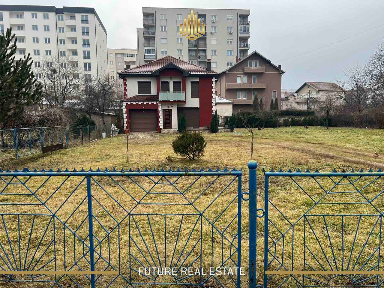 Shëpia në SHITJE/200m2