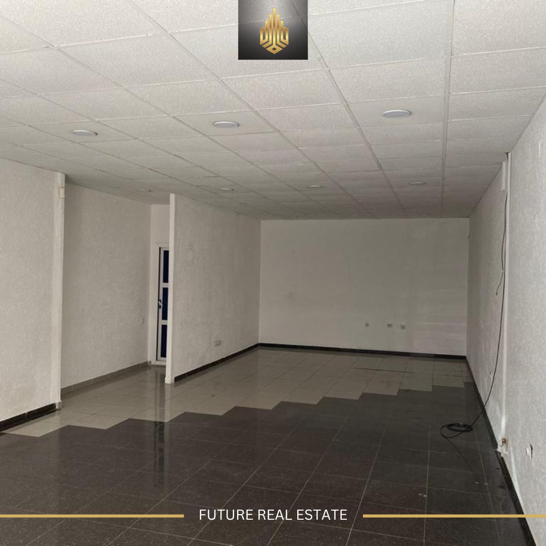 Lokal me QERA/83m² 2