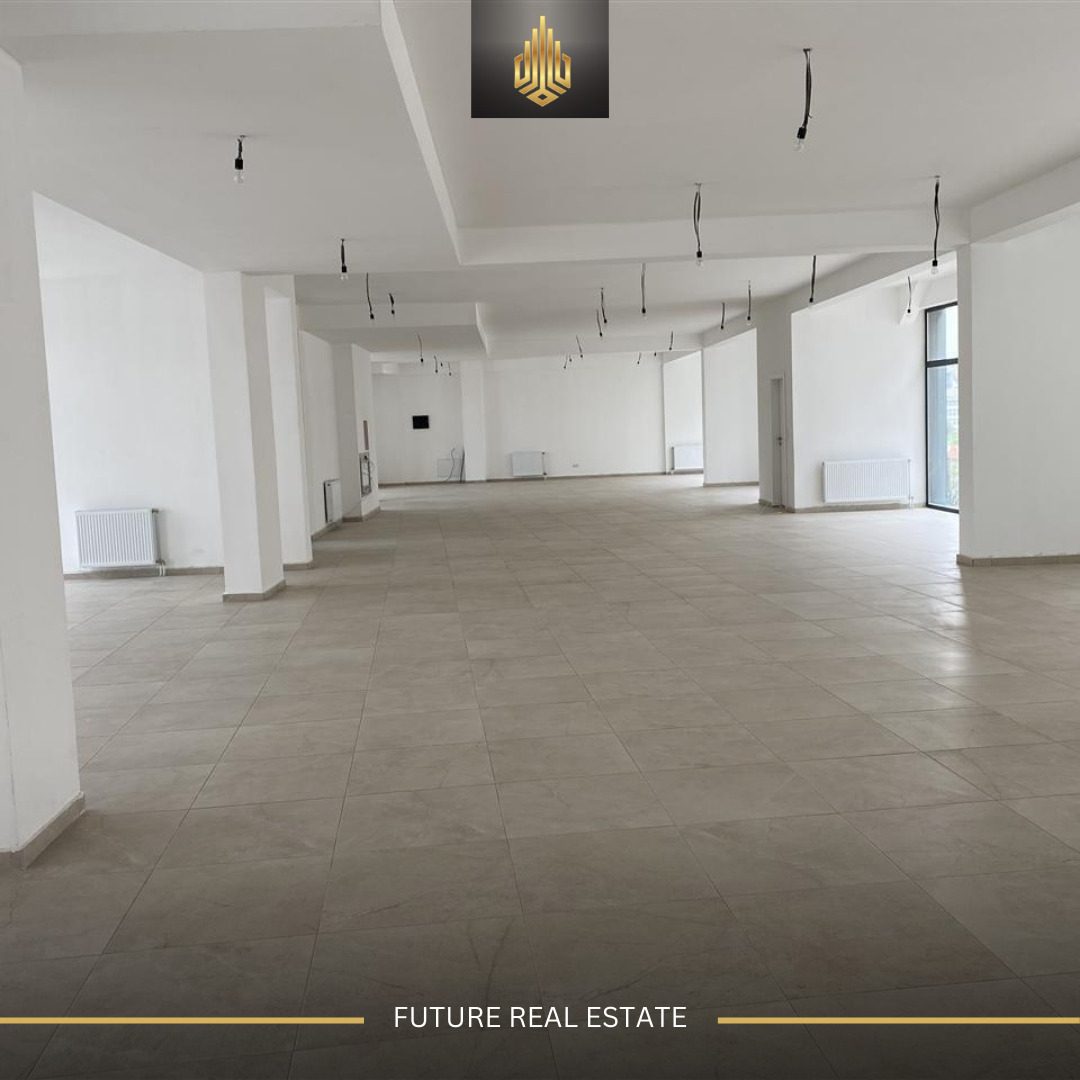 Lokal me QERA/340m²