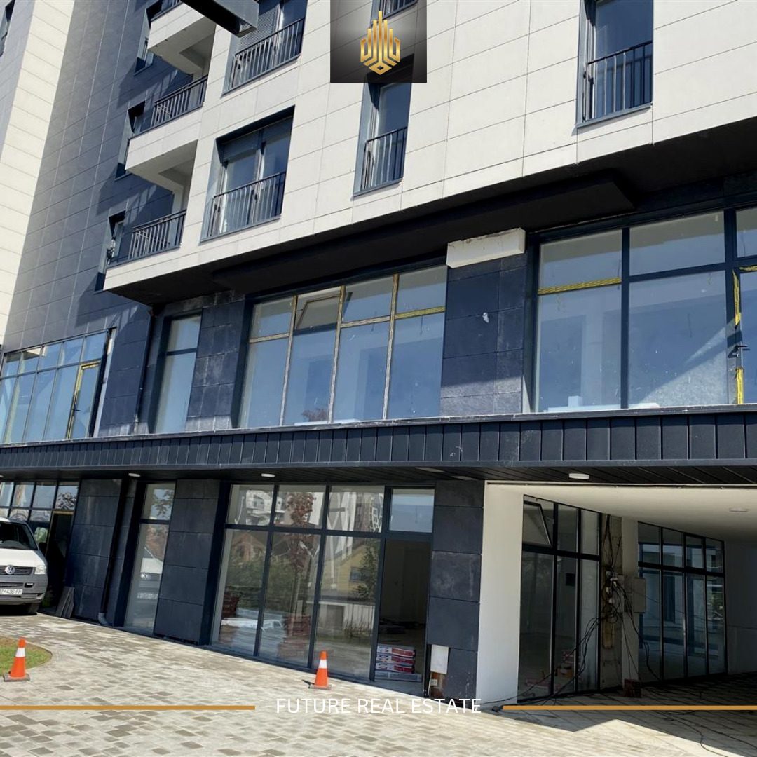 Lokal me QERA/340m² 3