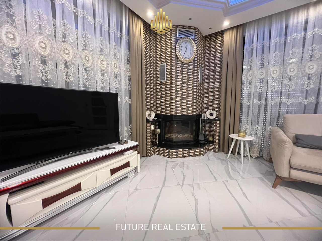 Shëpia në SHITJE/200m2