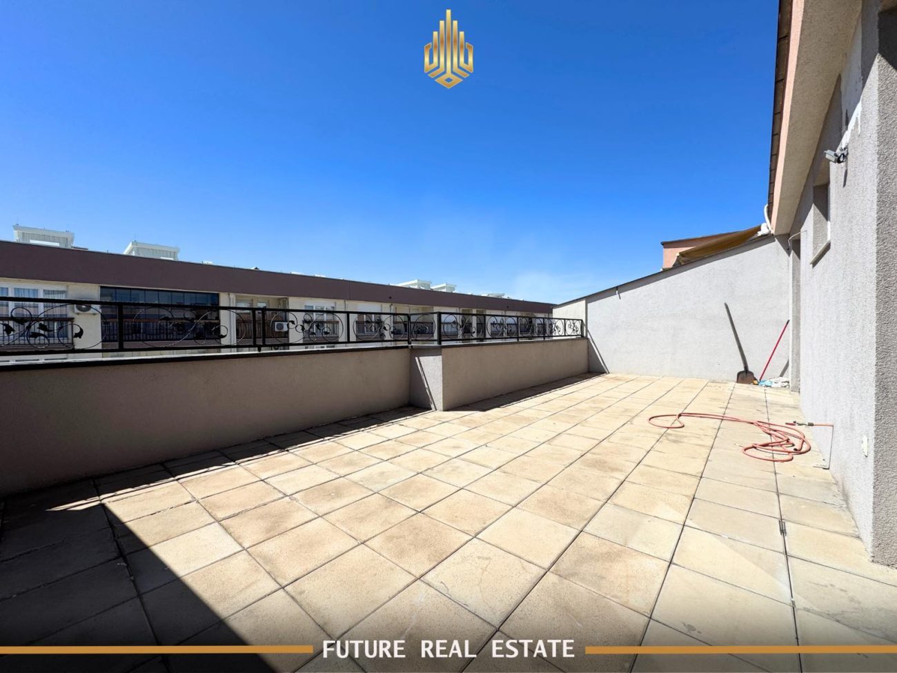 Penthouse me QIRA – 3 dhoma gjumi – Fushë Kosovë afër lagjes Eliza 3