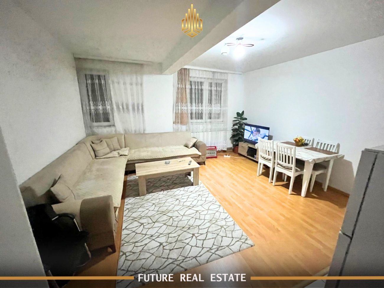 Penthouse në SHITJE – 1 dhomë gjumi – Prishtinë – Rruga B – te 13 katshja.