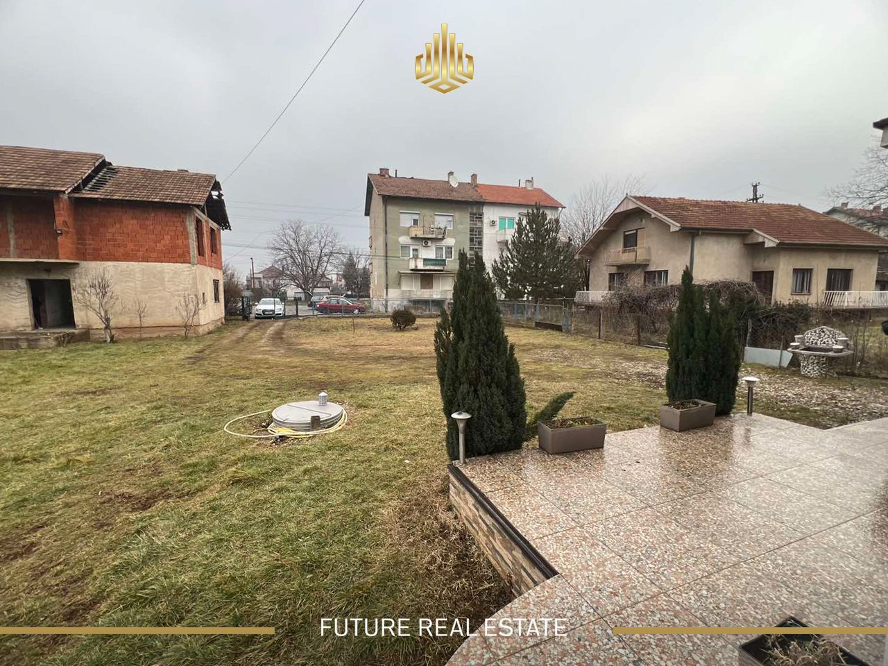 Shëpia në SHITJE/200m2
