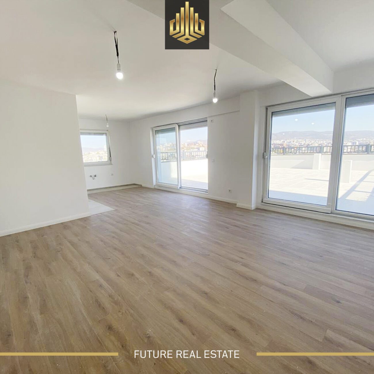 Penthouse me QIRA/140m2 3