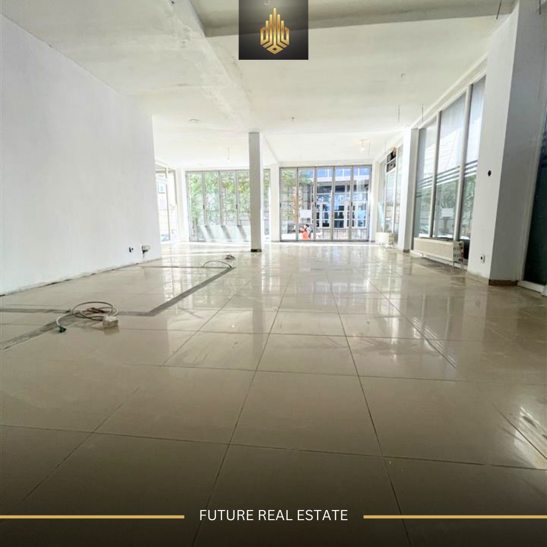 Lokal me QERA/120m² 2