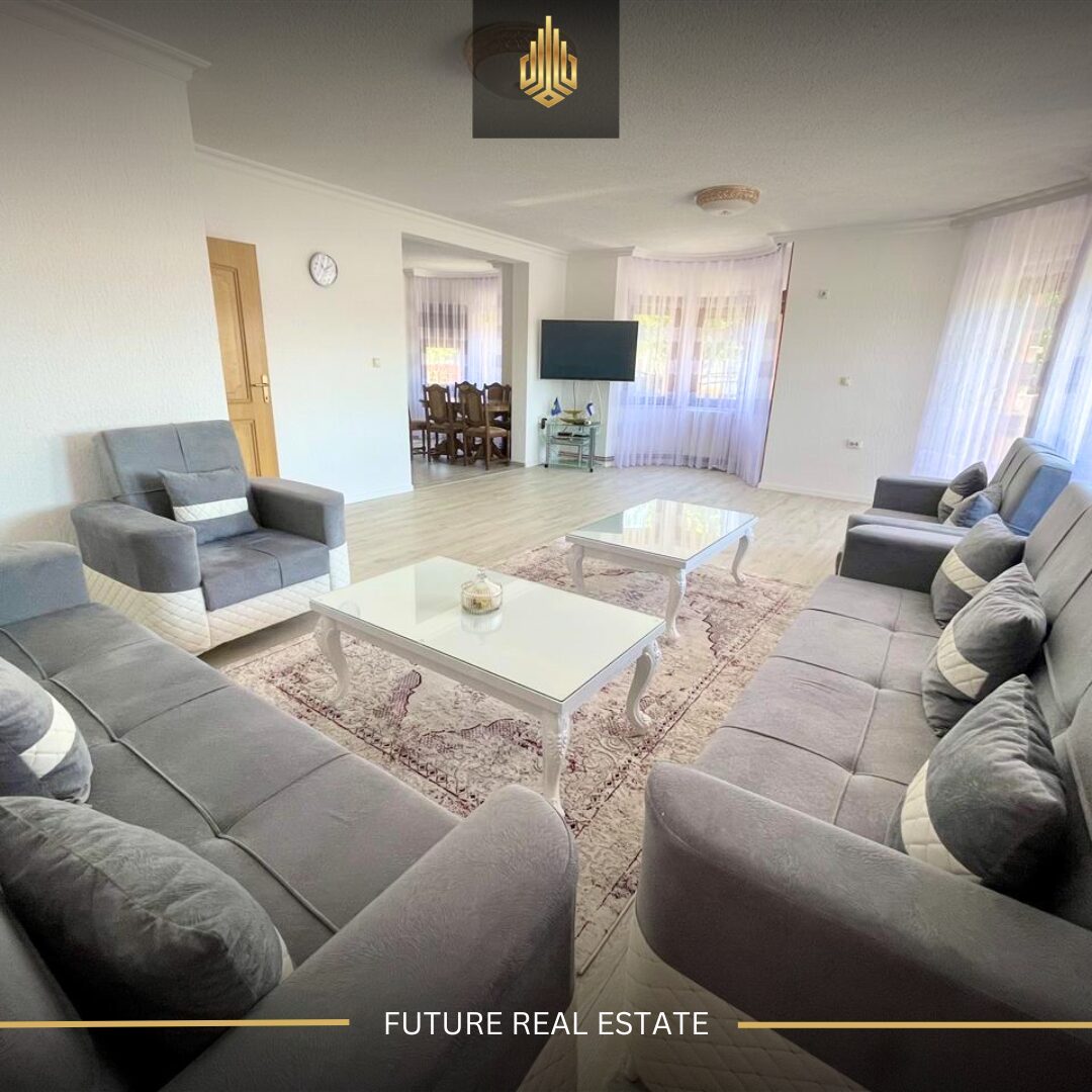 Shtëpi në SHITJE/263m² 3
