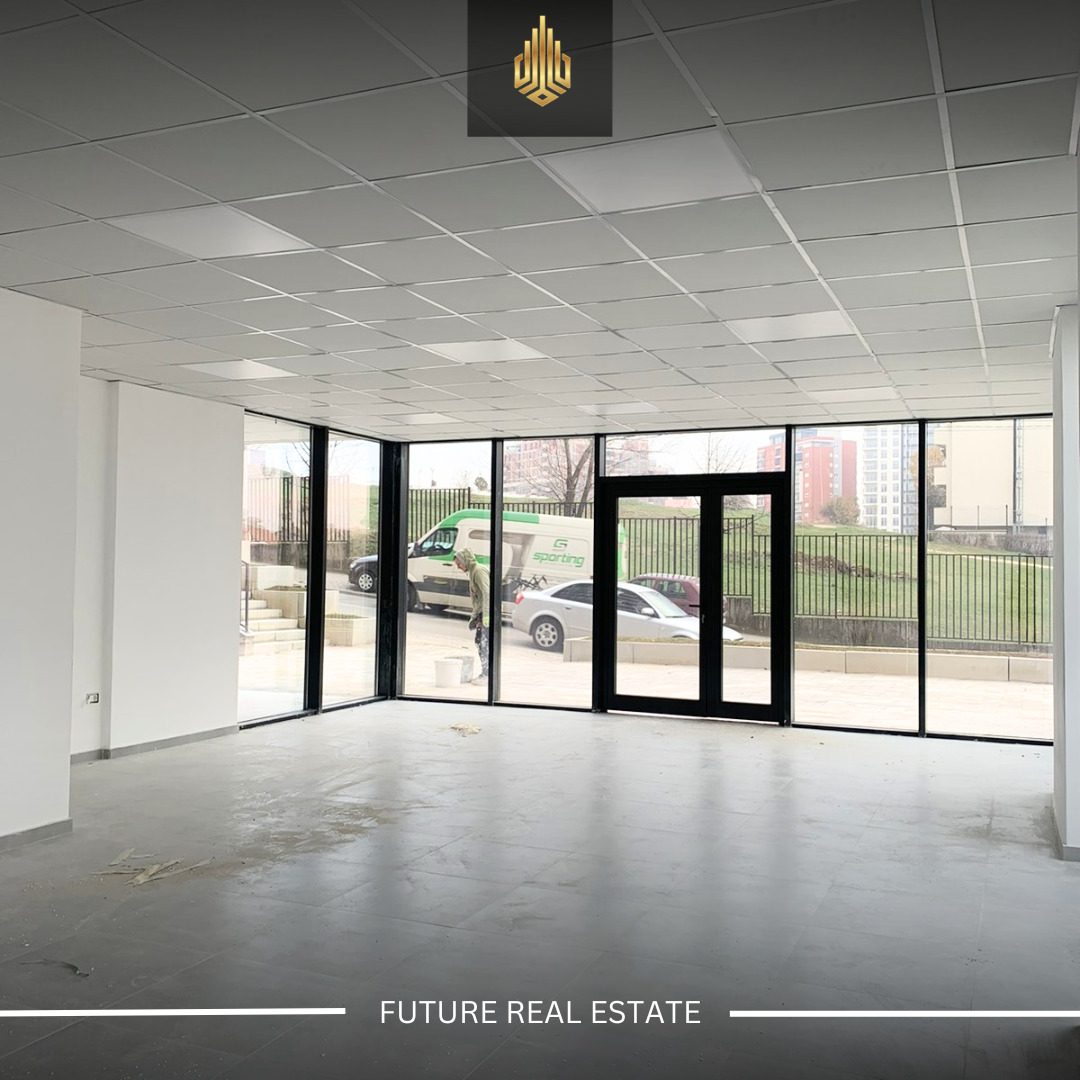Lokal me QERA/70m² 3