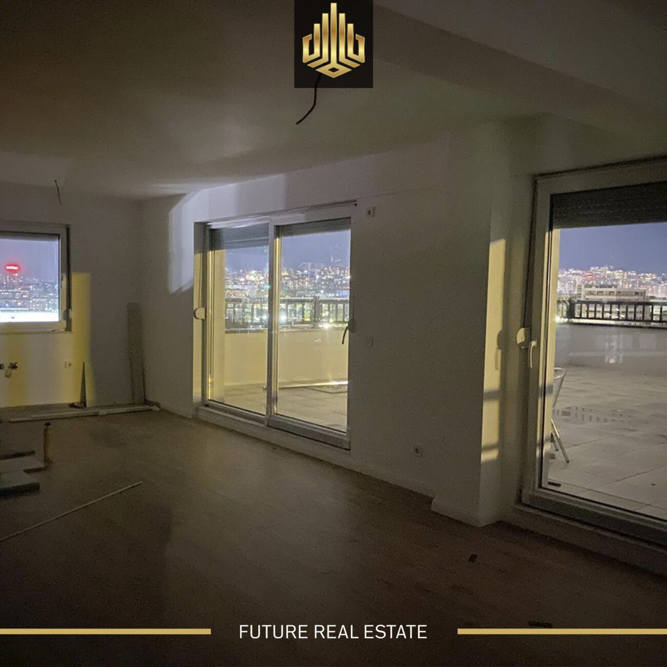 Penthouse me QIRA/140m2 4