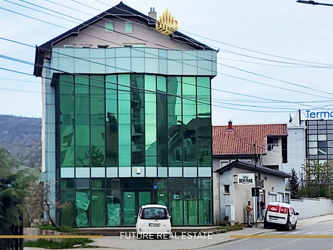 Shtëpia me QIRA/520m2