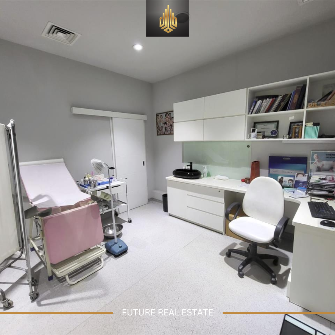 Lokal me QERA/115m² 3