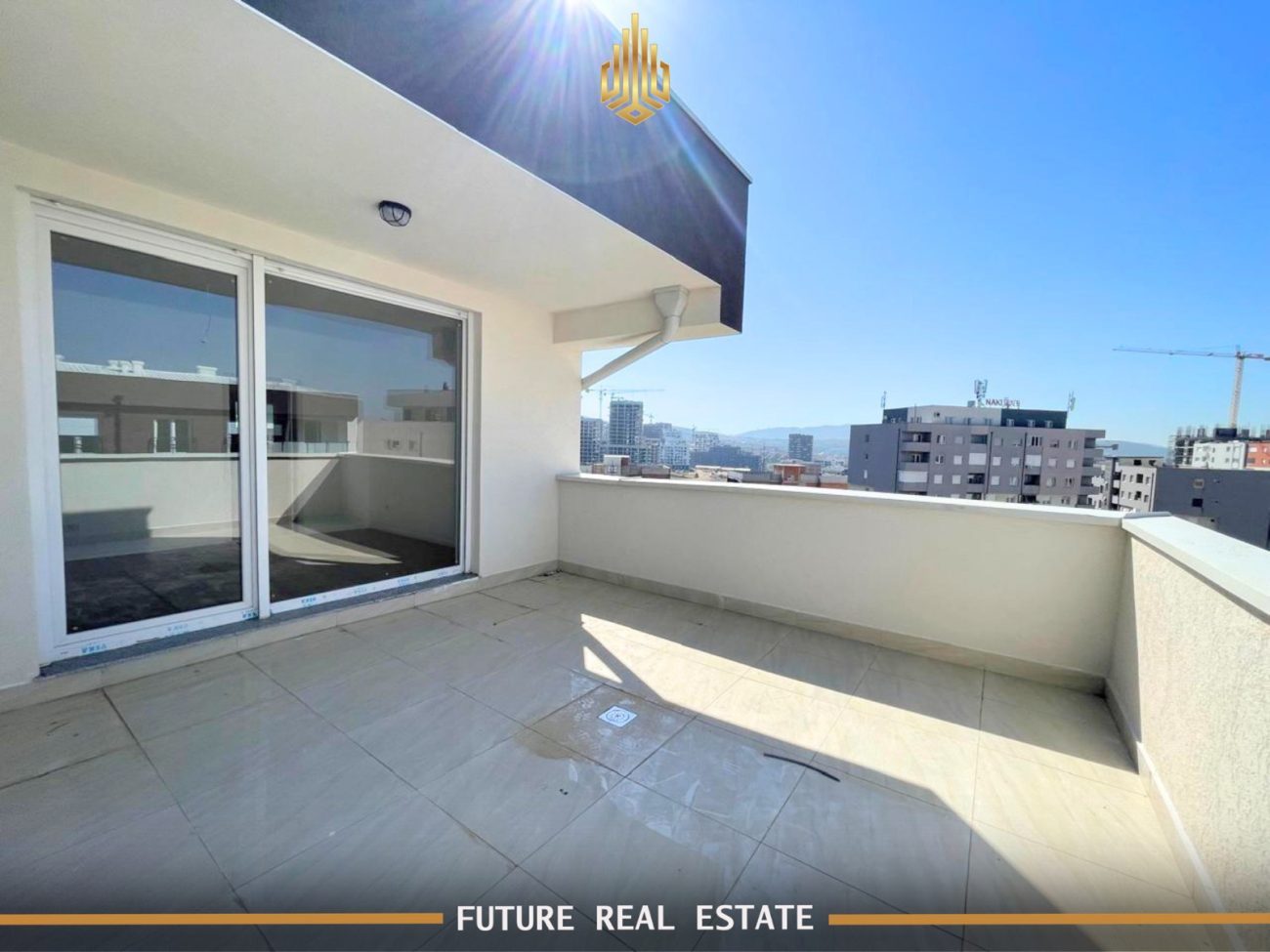 Penthouse me QIRA – 3 dhoma gjumi – Prishtinë – Rruga C. 2