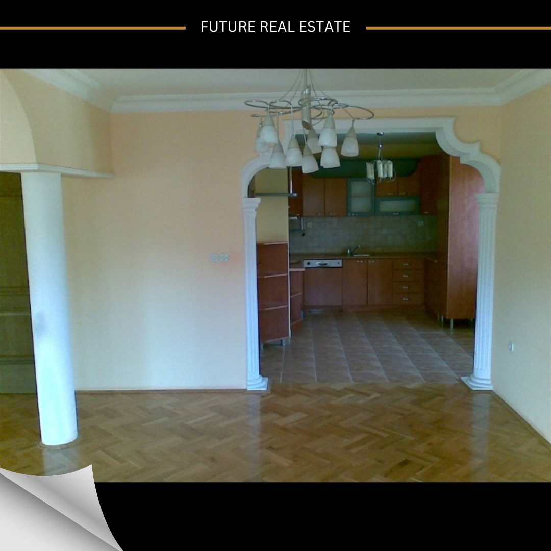 Shtëpi në SHITJE/420m² 3