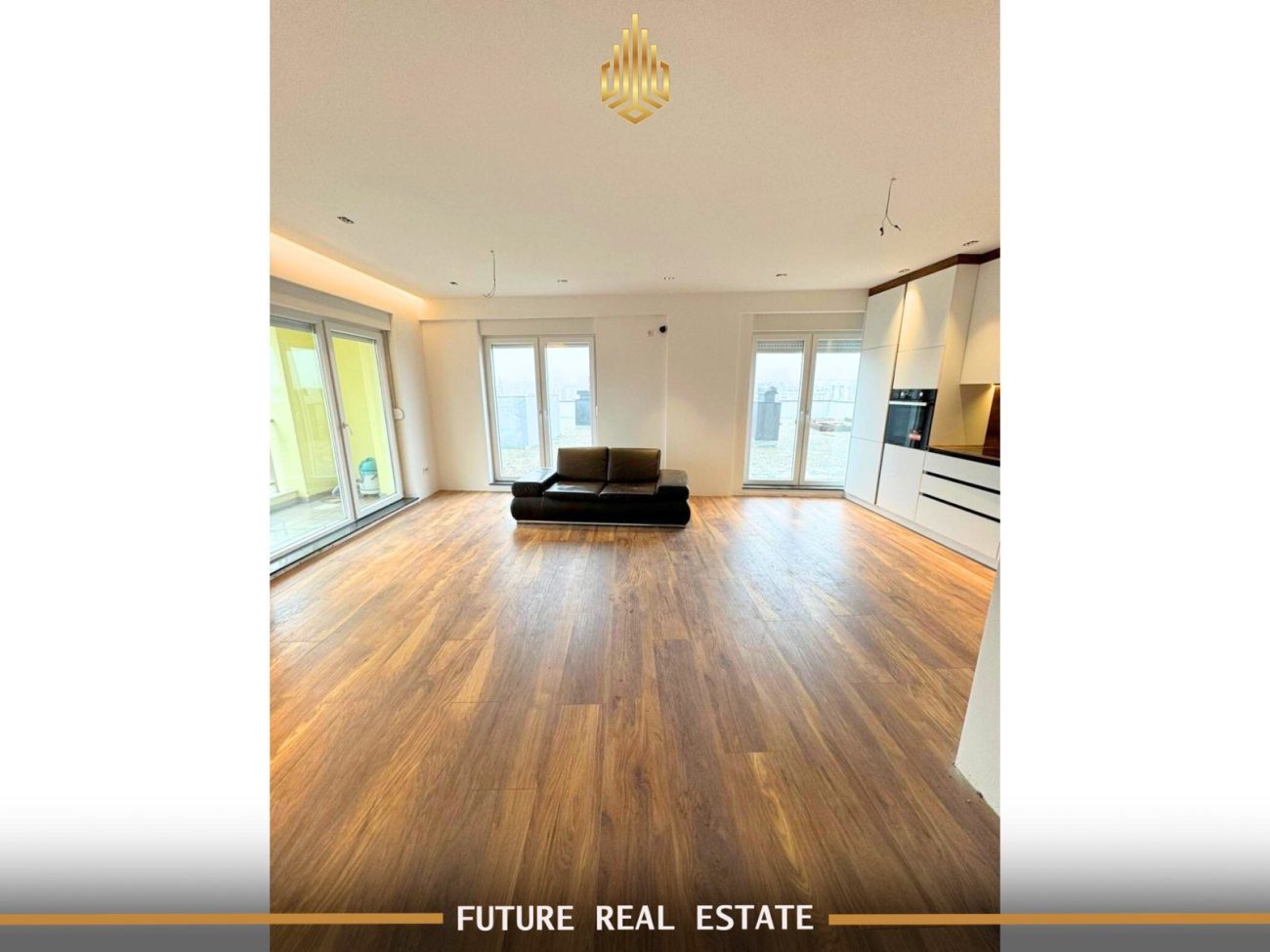 Penthouse me qira – 3 dhoma gjumi – Prishtinë – Prishtina e re – Berisha Park Residenc.
