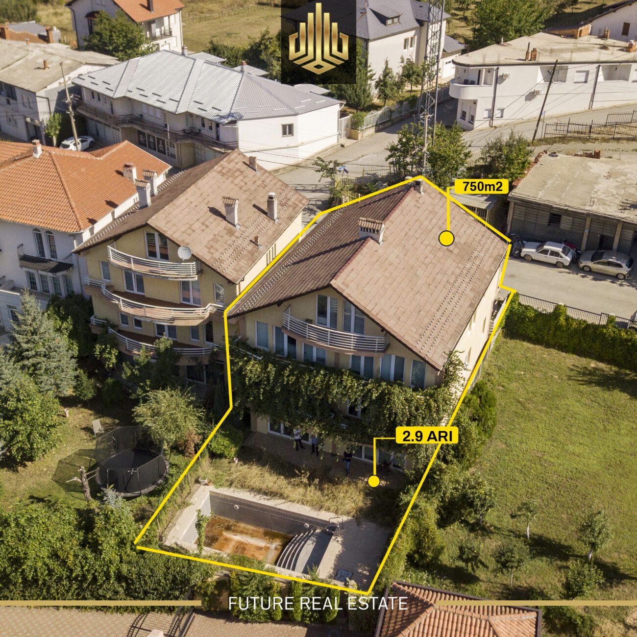 Shtëpia në SHITJE/750m2 3
