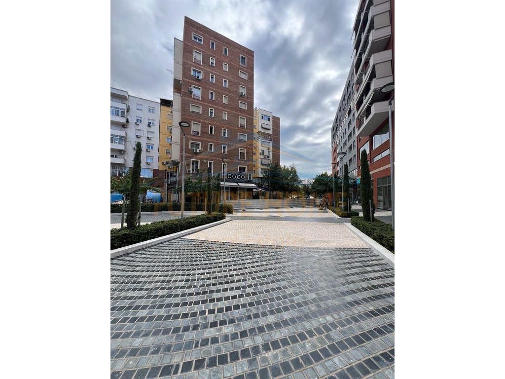 Shitet, Njesi Biznesi,Bulevardi Gjergj Fishta, Tirane. 3