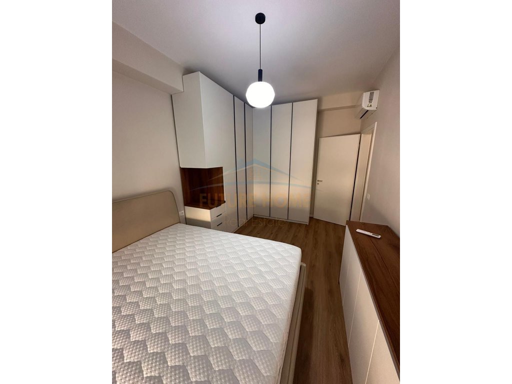 Shitet, Apartament 1+1, Tiranë. 4