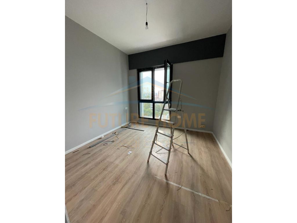 Qera, Apartament 2+1+2, Square 21, Tirane 2