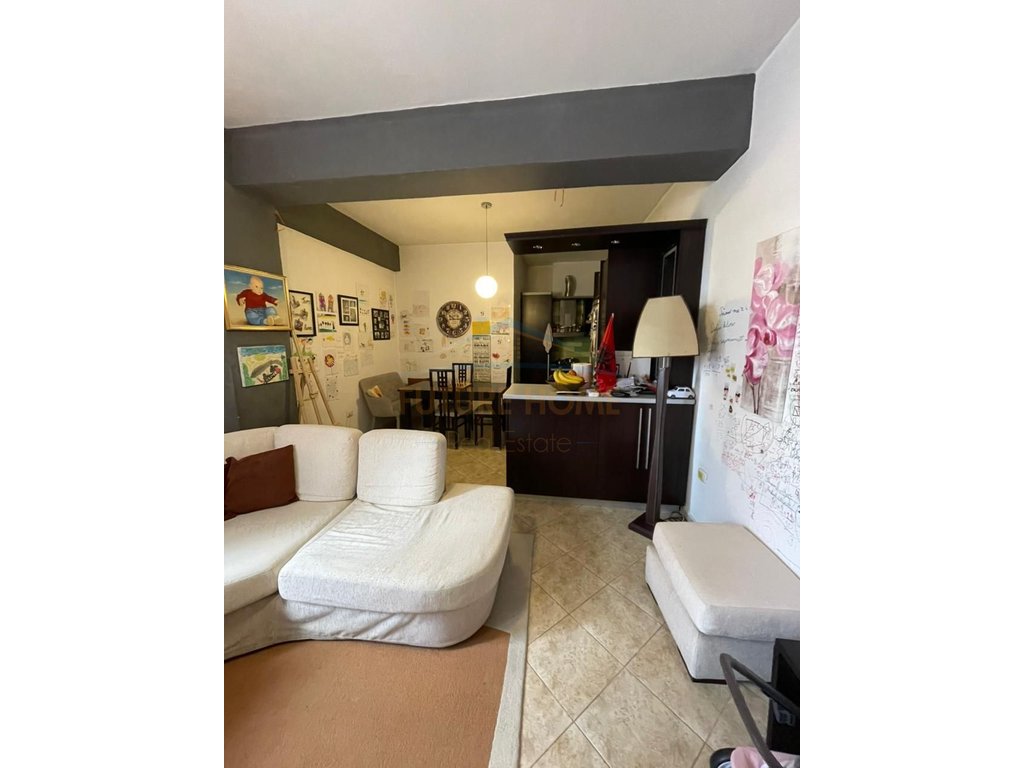 Shitet, Apartament 2+1 , Rruga e Kavajës,Tiranë 3