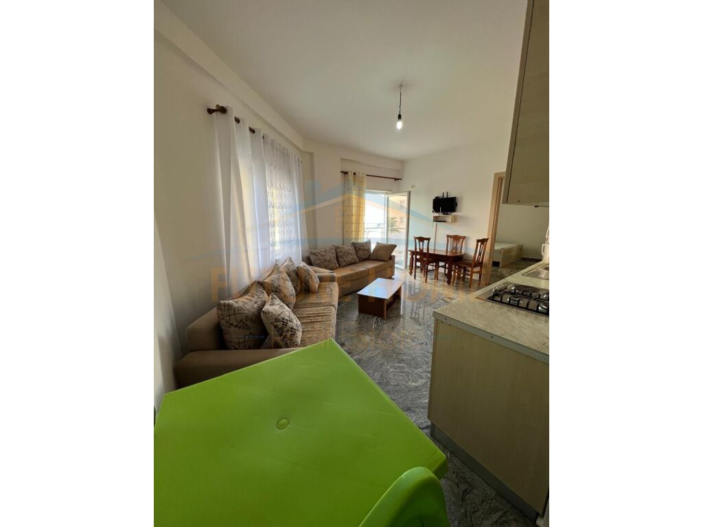 Shitet, Apartament 1+1, Velipojë