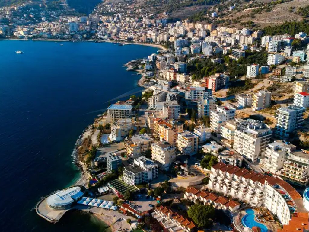 Qera, Shtepi Private Sarande.
