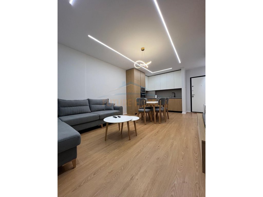 Shitet, Apartament 2+1, Kompleksi Univers City, Tiranë. 3