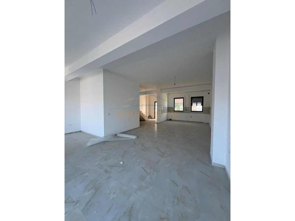 Shitet, Duplex 3+1+3, Rezidenca Kodra Diellit 1 Zgjatimi.Tirane 3