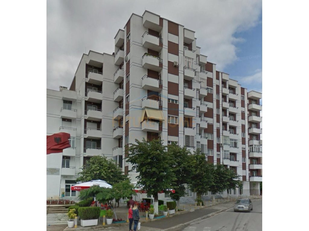 Shitet, Apartament 2+1, Rruga Kosova, Kukes.
