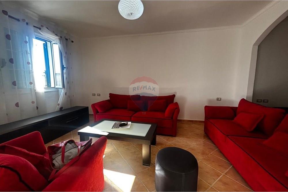 Shitet apartament 2+1+2 2
