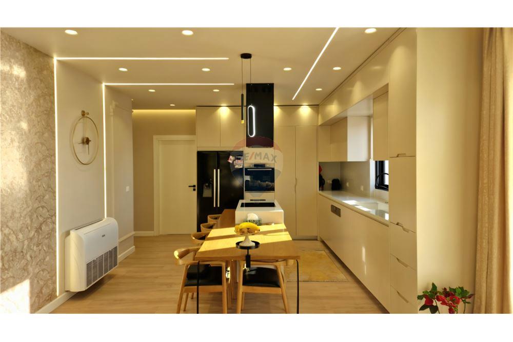 Luxury Apartment for sale in Vlora 4