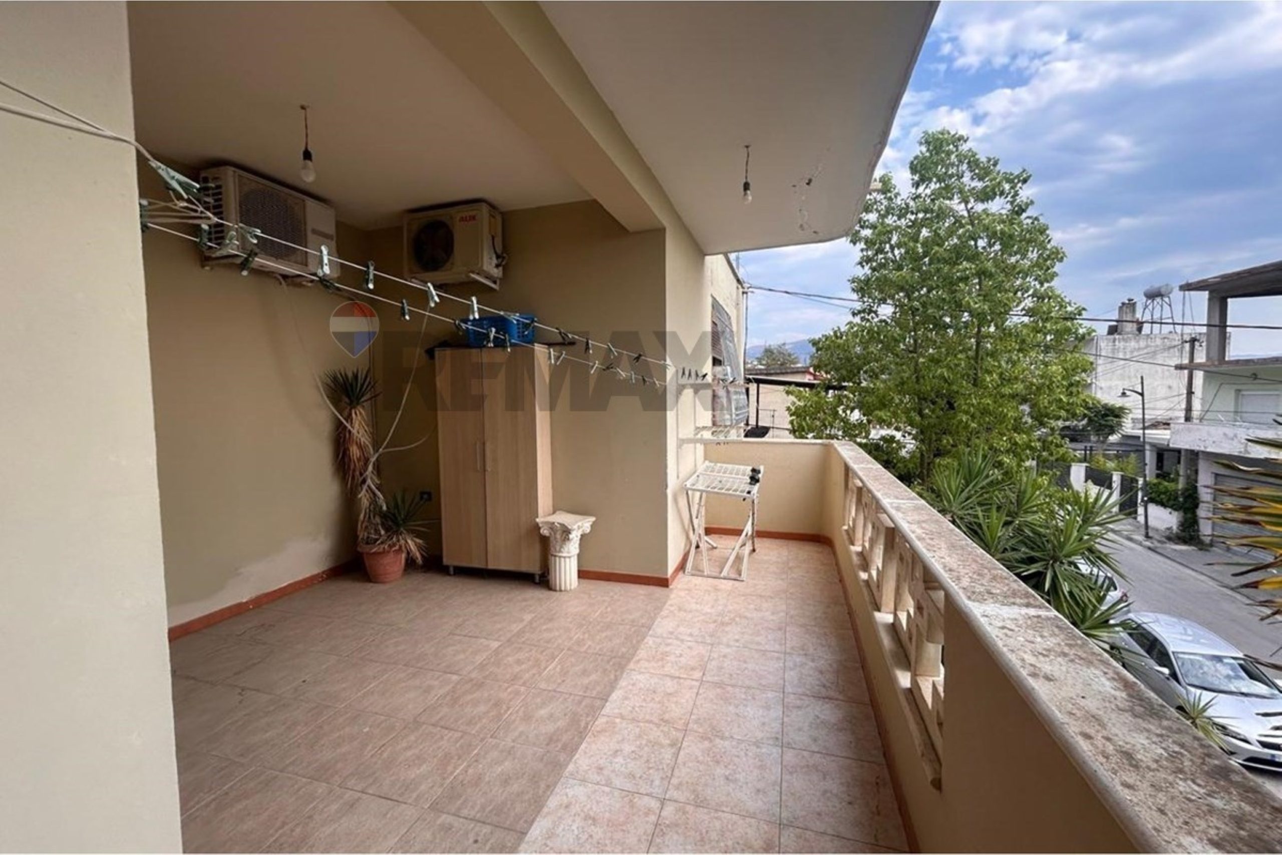 🏡 OKAZION INVESTIMI –📐 Vetëm rreth 417 €/m² mbi sipërfaqen e truallit.