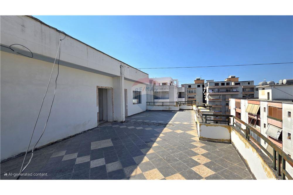 Penthouse ne shitje prane Conad,Vlore! 2