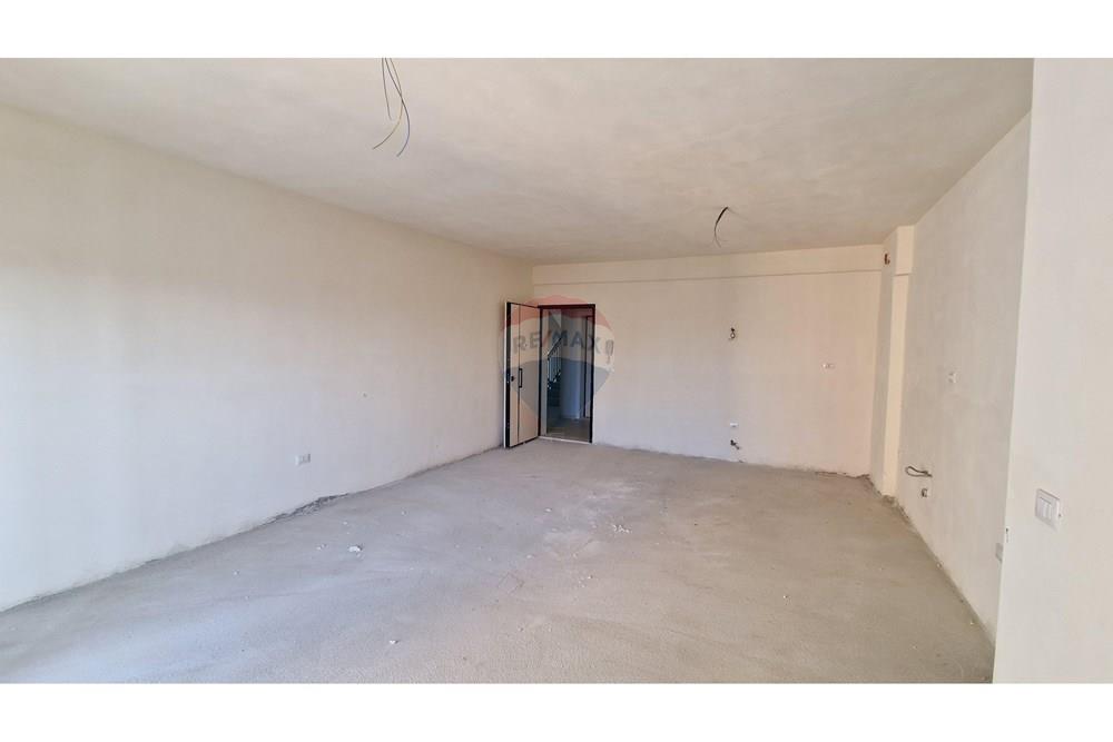 Apartament 2+1 ne shitje ne Transballkanike 2
