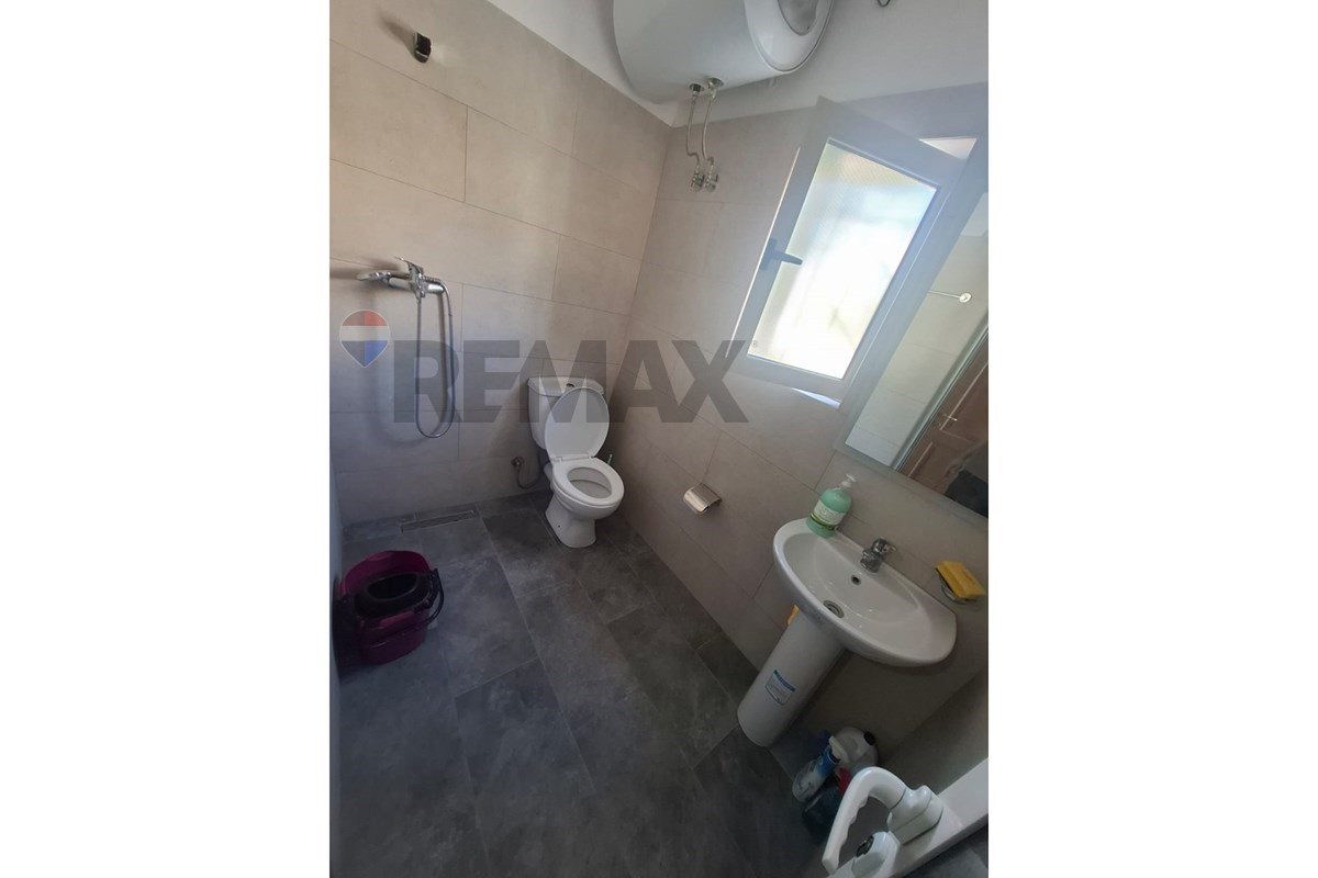 Shtëpi Private 1+1 për Qira Afatgjatë në Çole, Vlorë