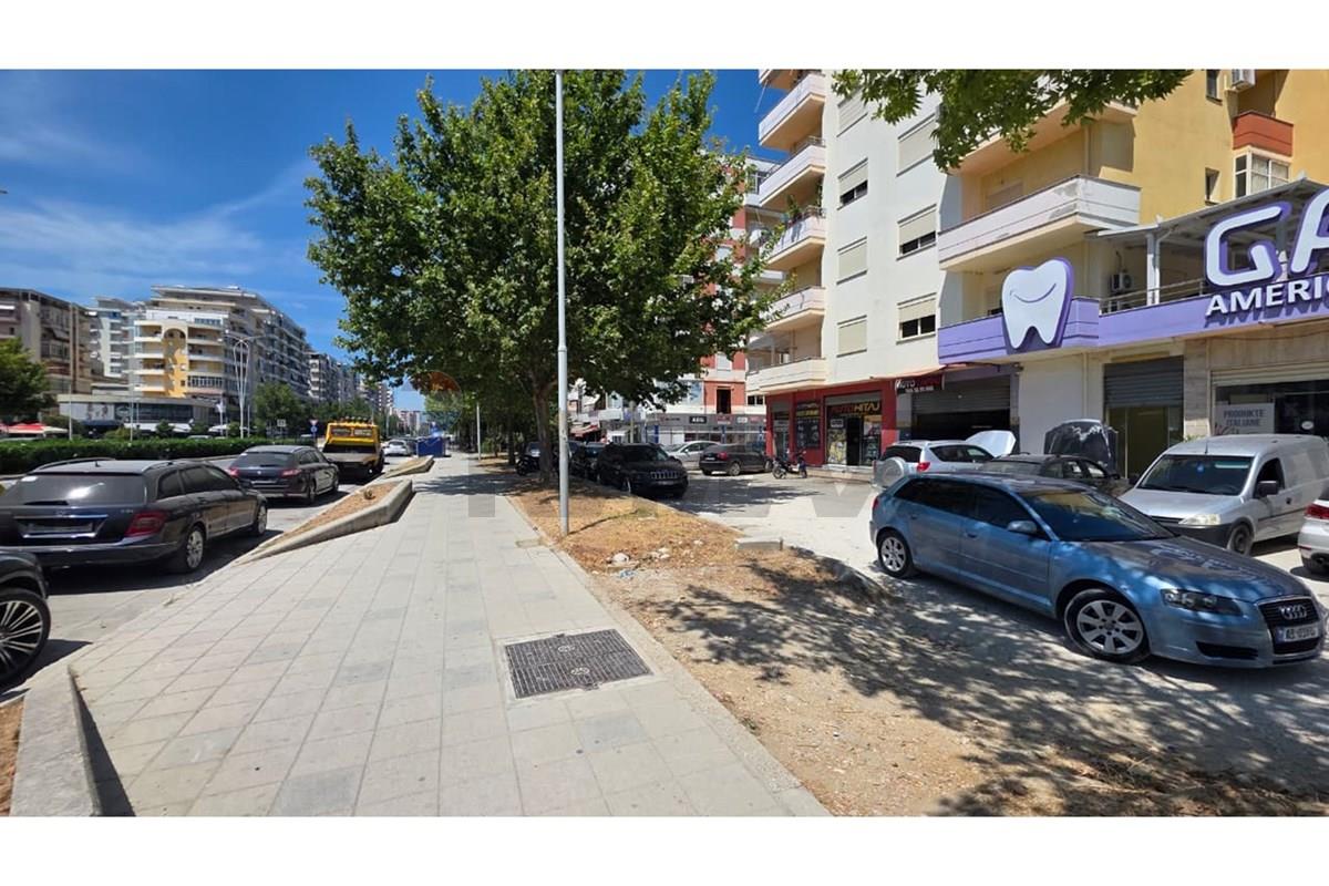 🏪 DYQAN NË SHITJE – RRUGA GJERGJ KASTRIOTI, VLORË 3
