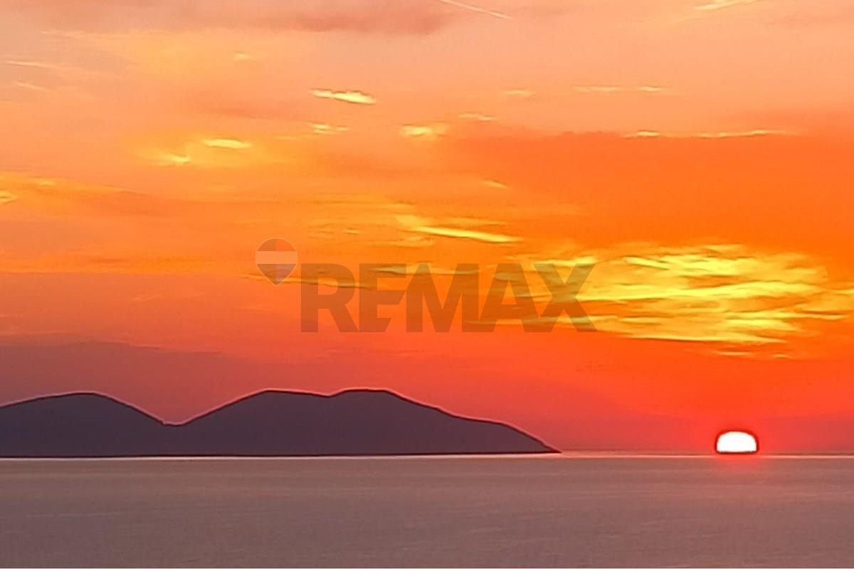 Penthouse me pamje nga Deti,Uji Ftohte,Vlore