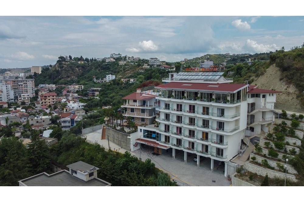 Hotel Jepet me Qira