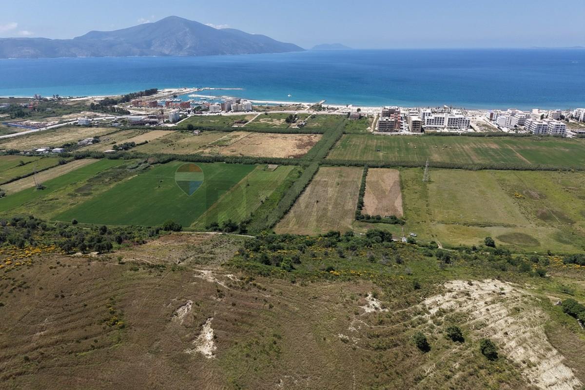 Toke ne shitje ne Radhime,Vlore
