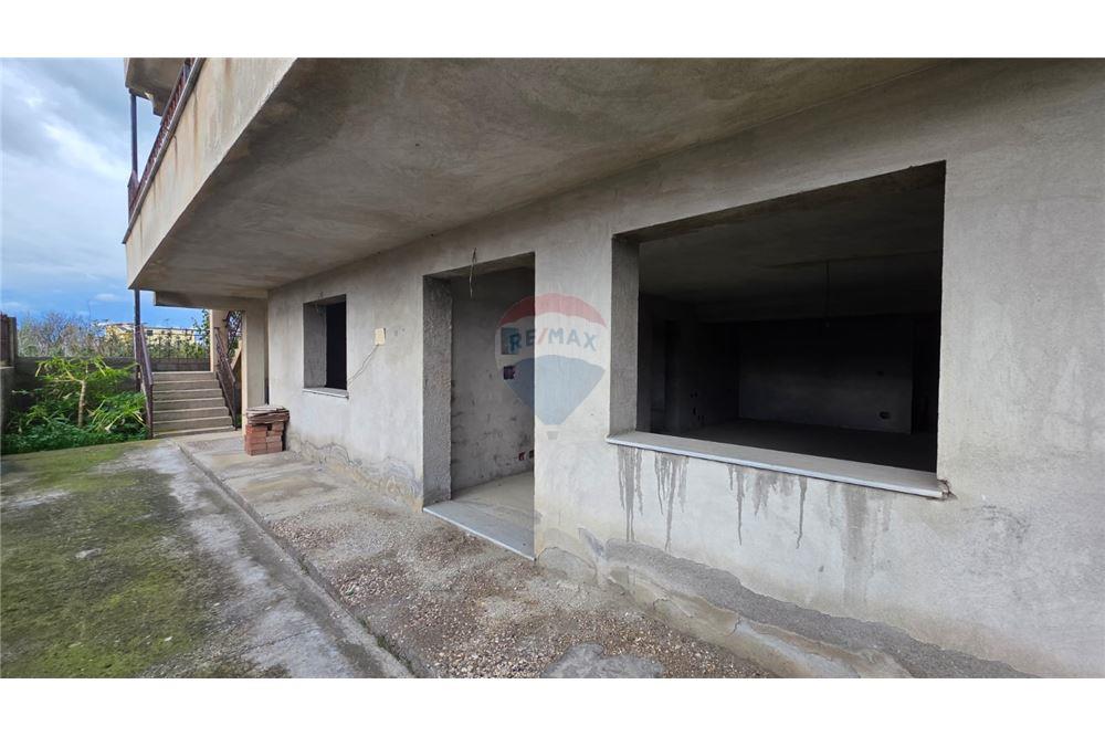 Ndertese 4-Kateshe ne Shitje,Bypass,Vlore 2