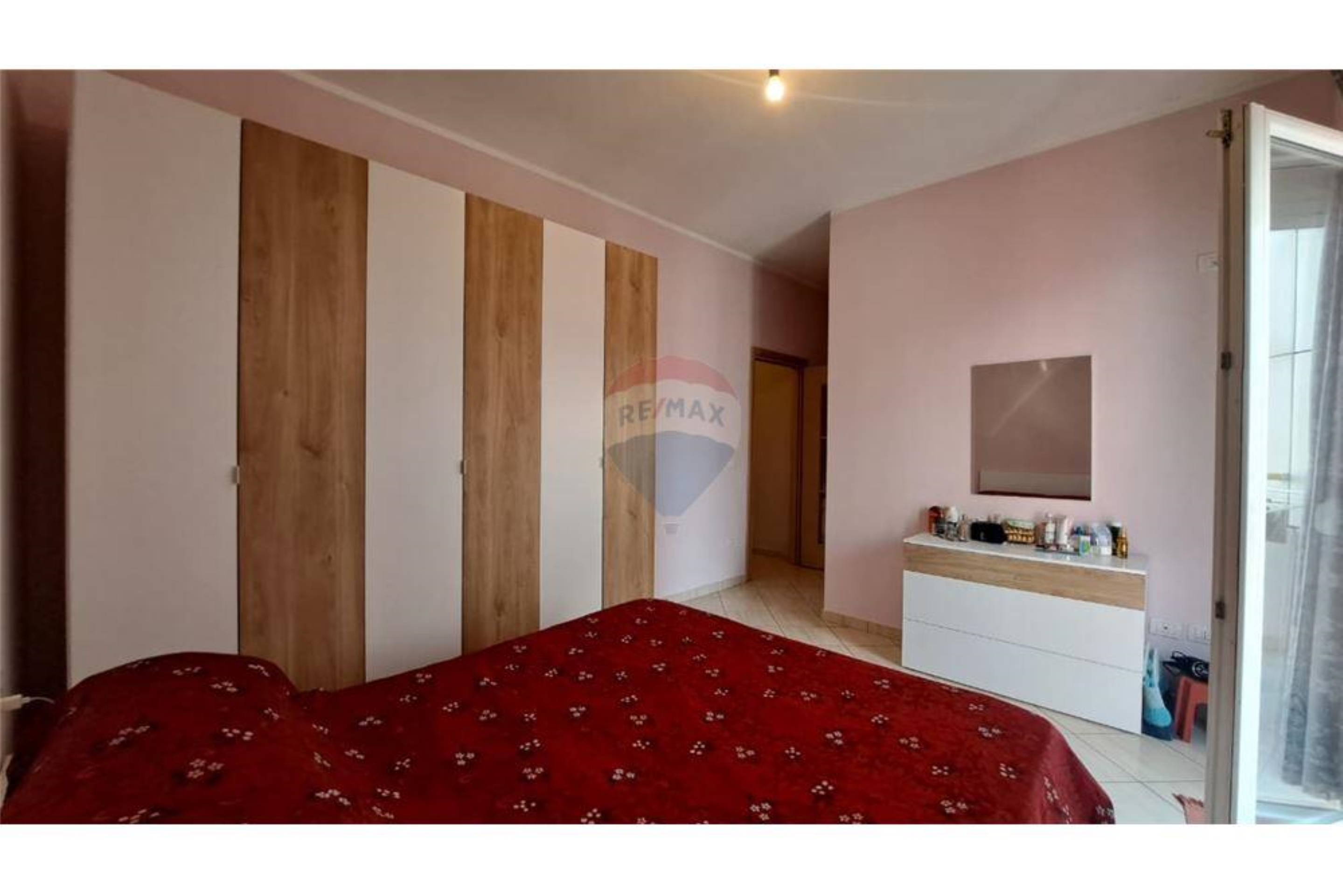 🏡 APARTAMENT 2+1+2 NË SHITJE – PRANË CONAD, BLV. ISMAIL QEMALI, VLORË ✨ 3