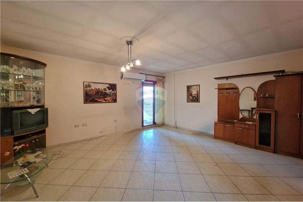 🌟 PENTHOUSE EKSKLUZIV NË SHITJE – PRANË PARKUT AULONA, VLORË 4