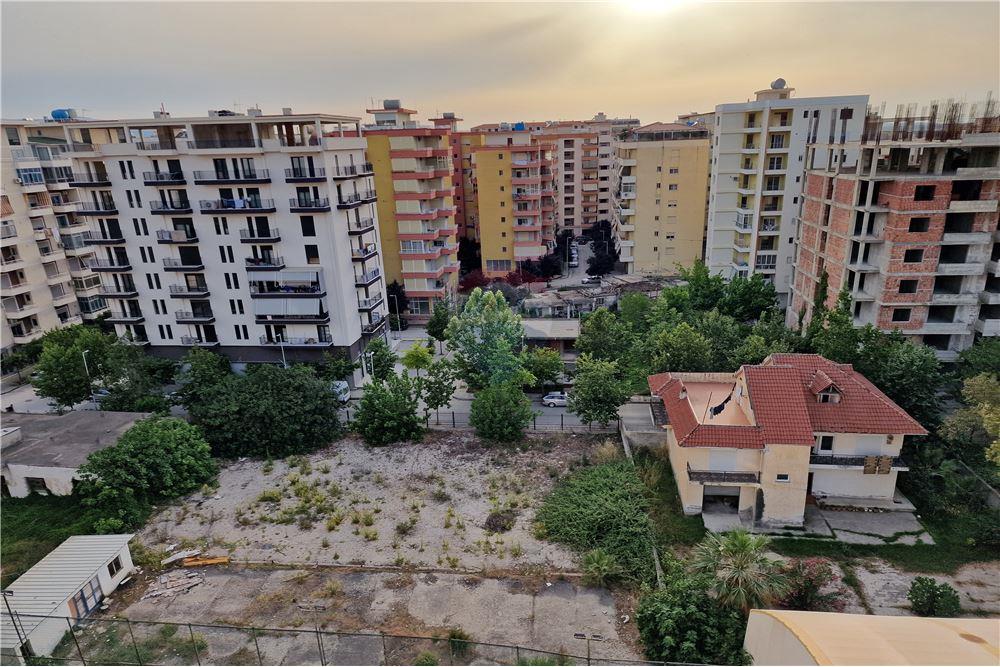 Penthouse ne shitje prane parkut Aulona,Vlore 2