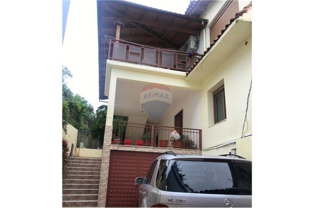 Shtepi private dy-kateshe ne shitje