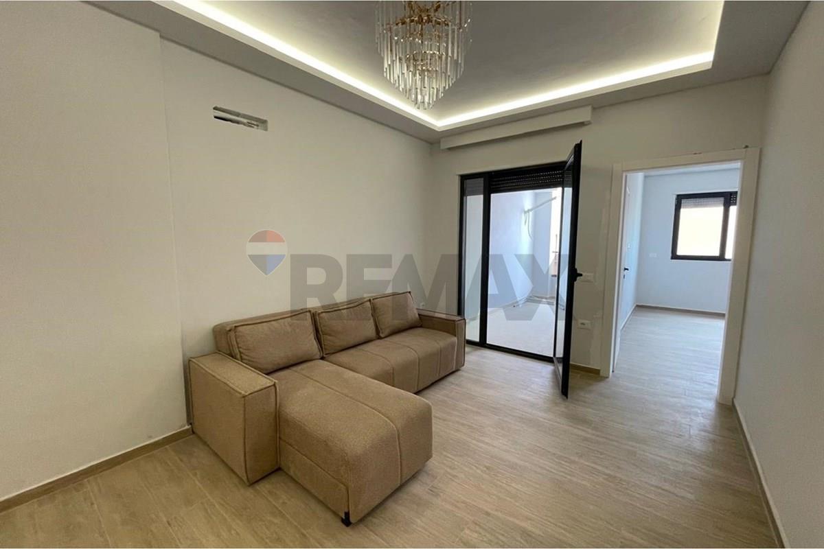Apartment 2+1 ne shitje prane shkolla muzike