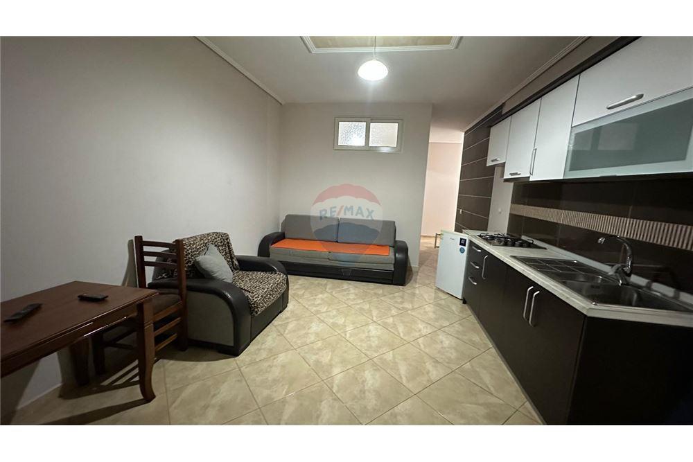 Apartament 1+1 me qera prane Tiku e Mato 2