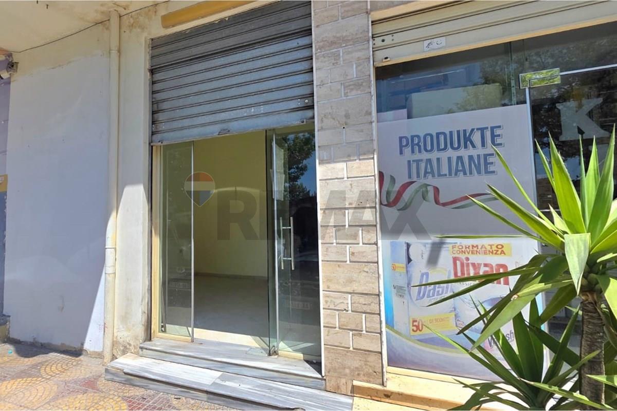 DYQAN NË SHITJE – RRUGA Gjergj Kastrioti, VLORË 2
