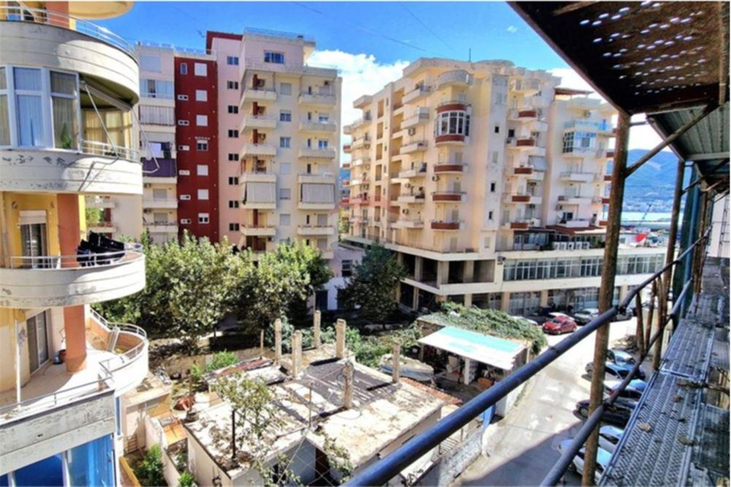 🌊 APARTAMENT 1+1 PËR SHITJE PRANË PORTIT TË VLORËS 4