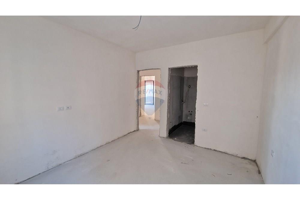 Apartament 2+1 ne shitje ne Transballkanike 3